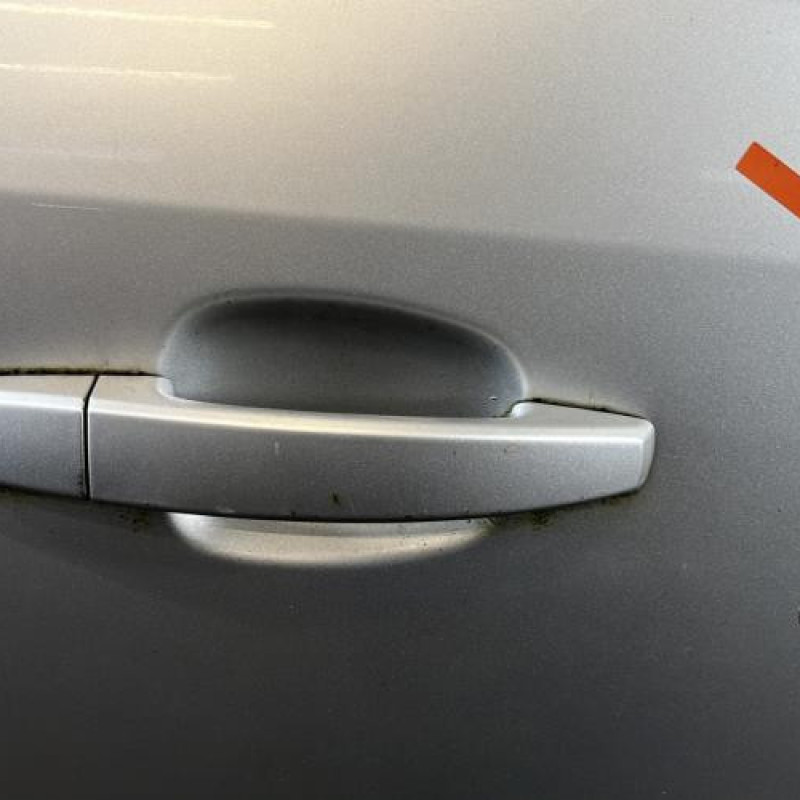 Porte avant droit OPEL CORSA D Photo n°2