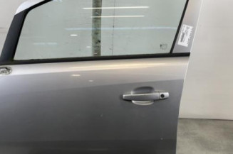 Porte avant gauche OPEL CORSA D Photo n°1