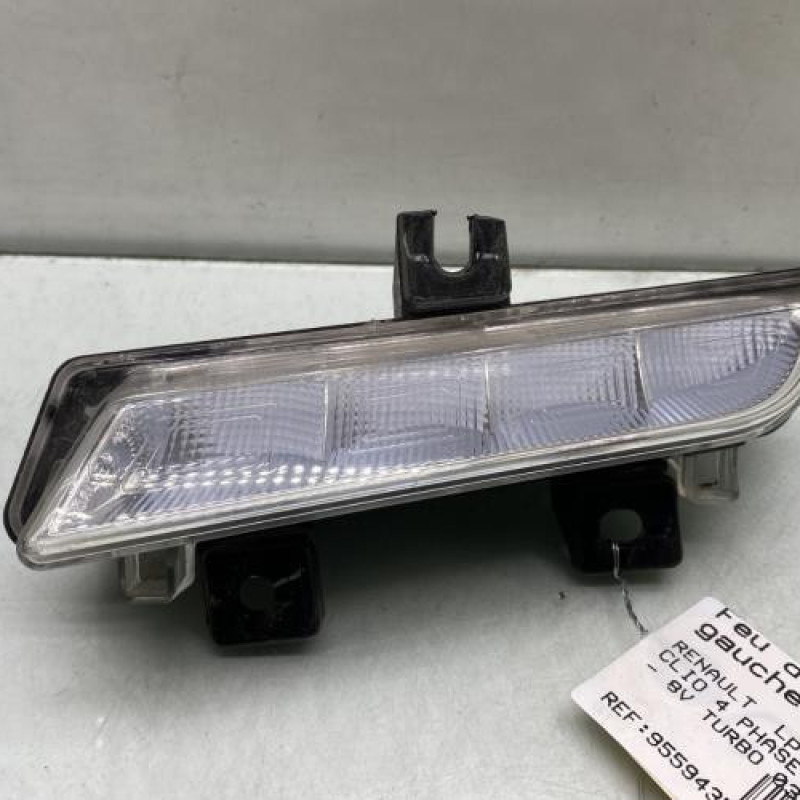 Feu diurne avant gauche RENAULT CLIO 4 Photo n°1