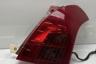 Feu arriere principal droit (feux) SUZUKI SWIFT 3 Photo n°1