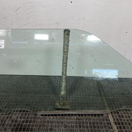 Vitre avant droit SUZUKI SWIFT 3 Photo n°1