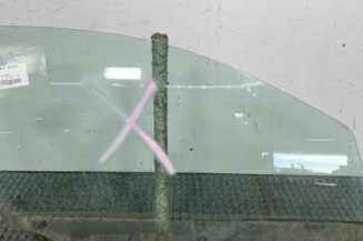 Vitre avant droit PEUGEOT 308 2 Photo n°1