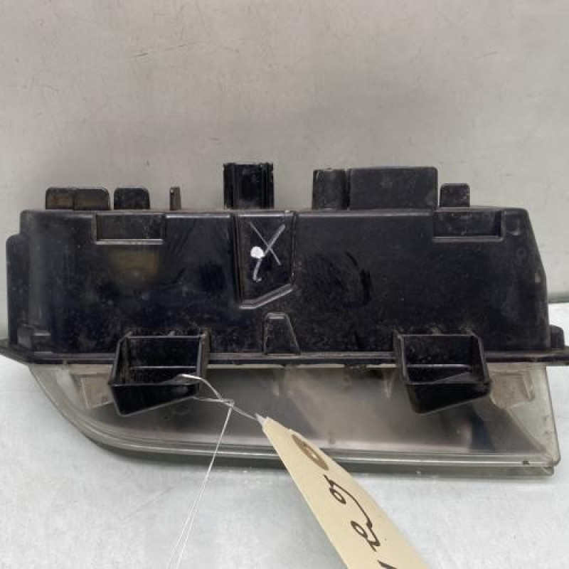 Feu diurne avant gauche RENAULT CLIO 4 Photo n°4