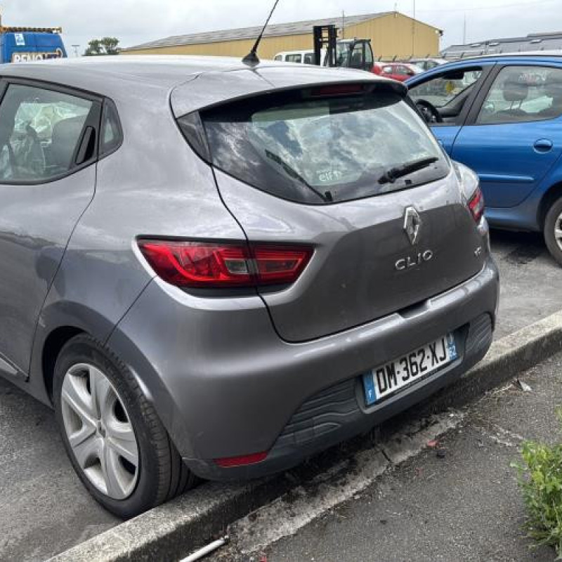 Feu diurne avant gauche RENAULT CLIO 4 Photo n°8