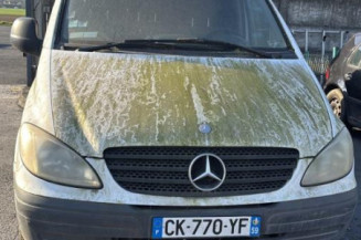 Aile avant droit MERCEDES VITO 639