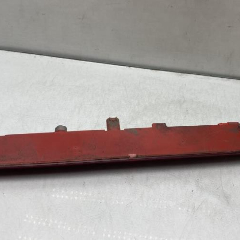 Feu arriere stop central FORD FOCUS 3 Photo n°1