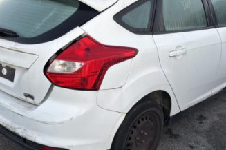 Feu arriere stop central FORD FOCUS 3