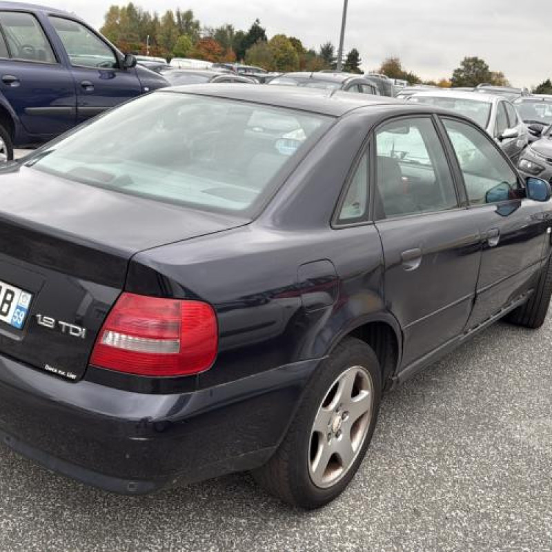 Aile avant droit AUDI A4 1 Photo n°7