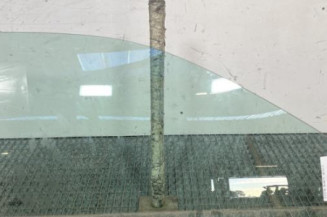 Vitre avant droit AUDI A4 1 Photo n°1