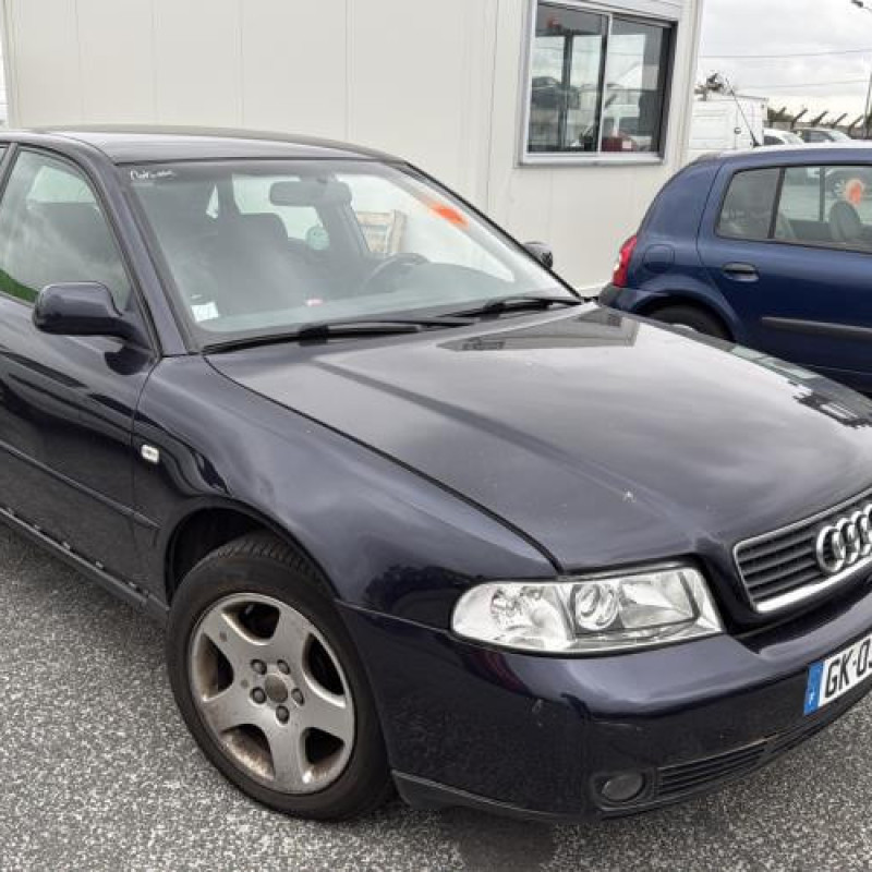 Vitre avant droit AUDI A4 1 Photo n°6