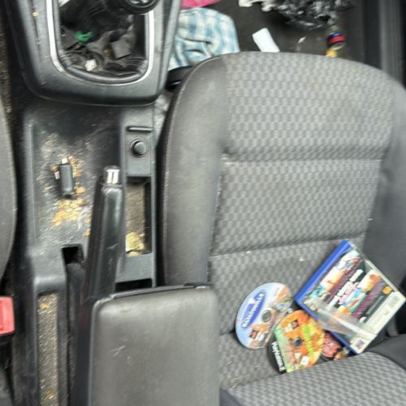 Vitre avant droit AUDI A4 1 Photo n°12