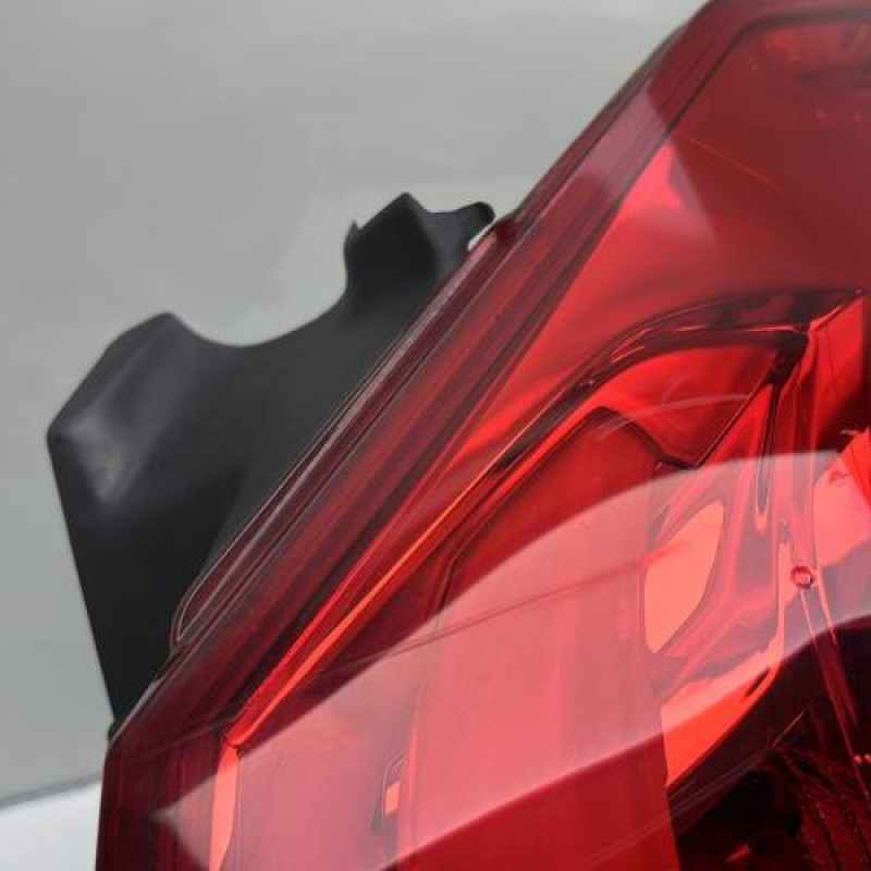 Feu arriere principal droit (feux) PEUGEOT 2008 1 Photo n°4