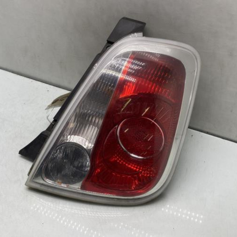 Feu arriere principal droit (feux) FIAT 500 2 Photo n°1