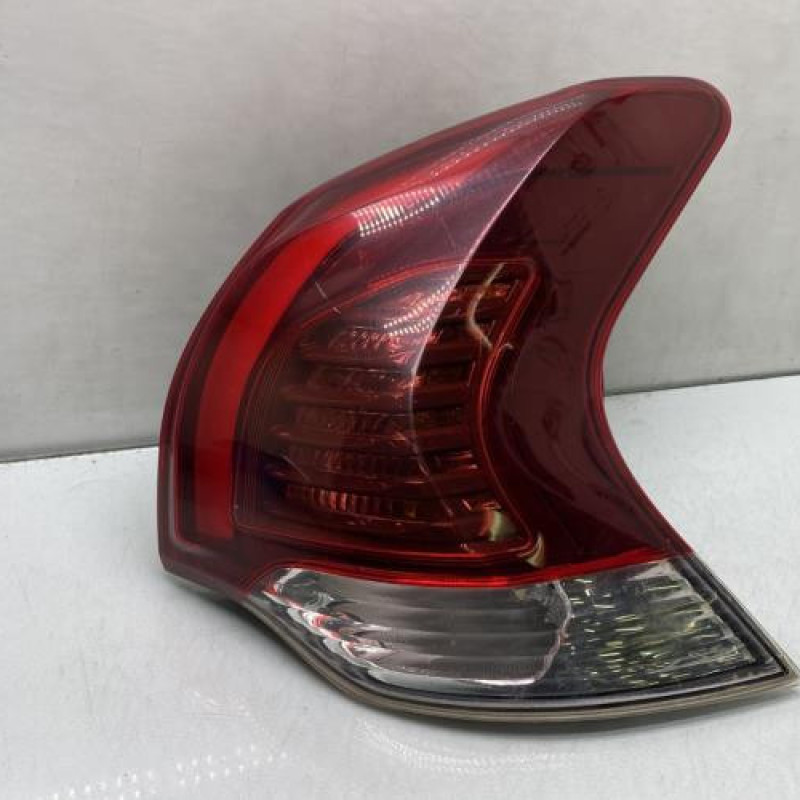 Feu arriere principal droit (feux) PEUGEOT 3008 1 Photo n°1