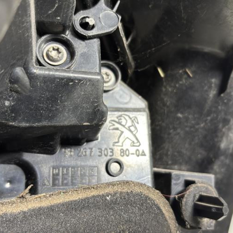 Feu arriere principal droit (feux) PEUGEOT 2008 1 Photo n°5