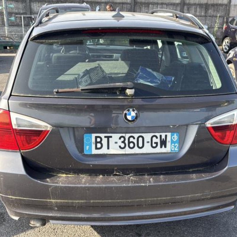 Capot BMW SERIE 3 E91 Photo n°17