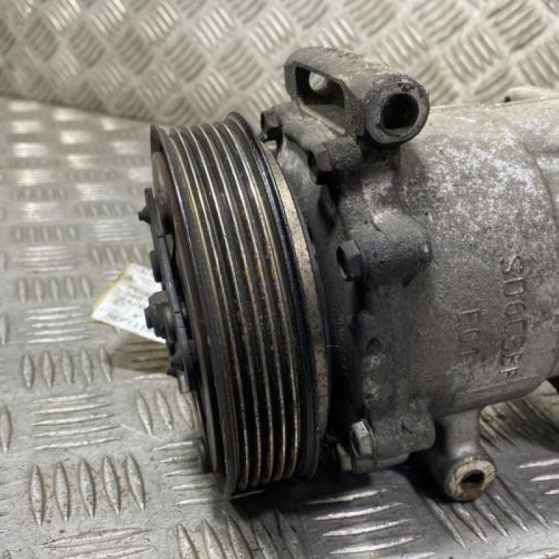 Compresseur clim PEUGEOT 308 1 Photo n°2