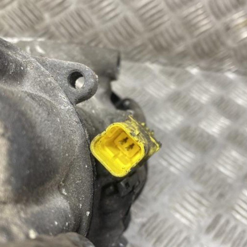 Compresseur clim PEUGEOT 308 1 Photo n°4