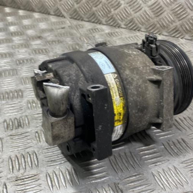 Compresseur clim RENAULT TRAFIC 2 Photo n°3