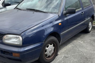 Custode arriere droit VOLKSWAGEN GOLF 3
