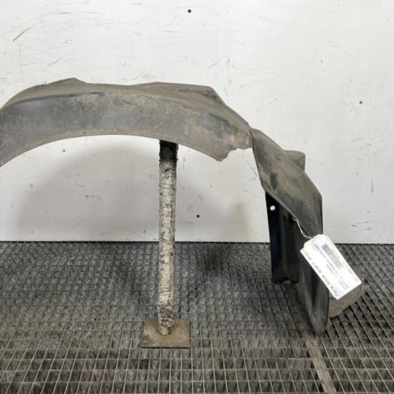 Pare boue avant droit SUZUKI SWIFT 3 Photo n°1