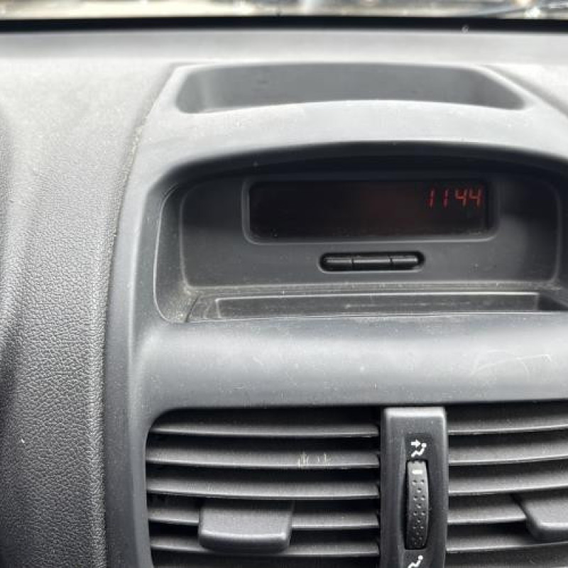 Moteur RENAULT CLIO 2 Photo n°19