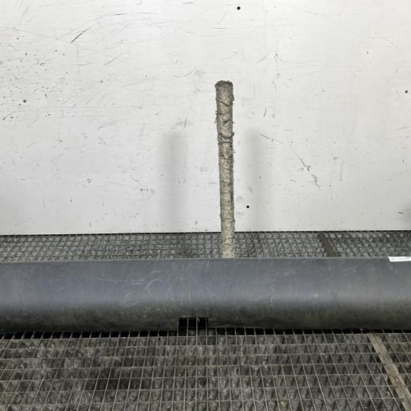 Pare choc arriere MERCEDES VITO 639 Photo n°3