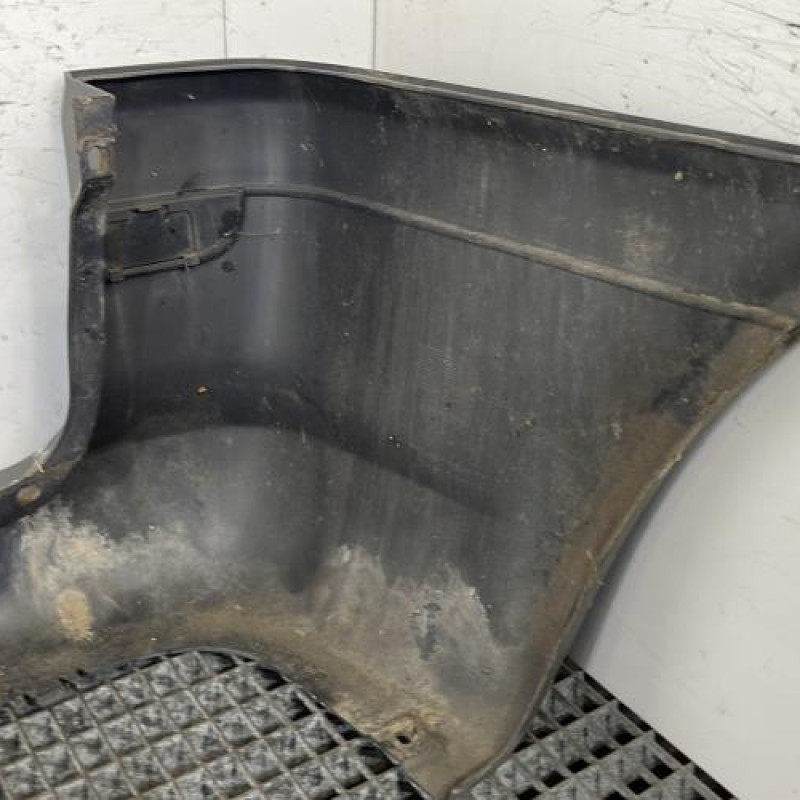 Pare choc arriere MERCEDES VITO 639 Photo n°5