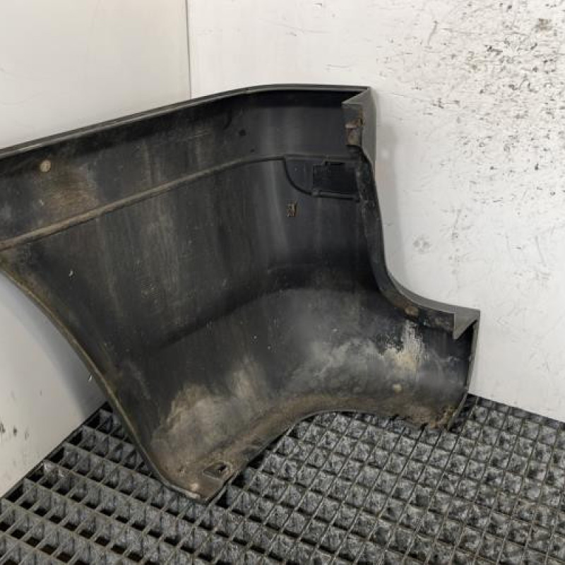 Pare choc arriere MERCEDES VITO 639 Photo n°8