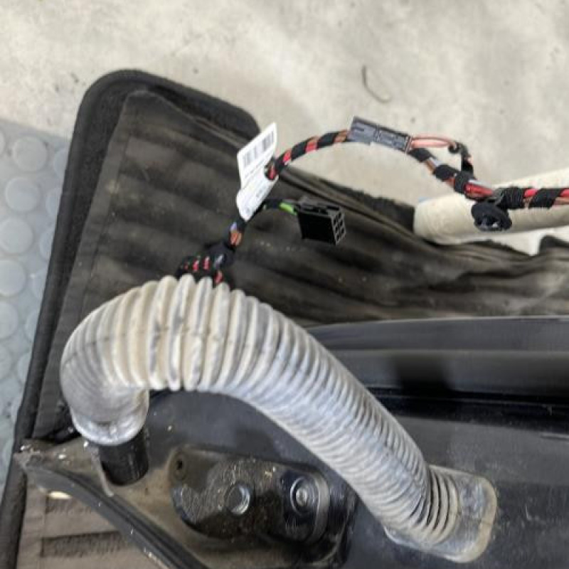 Porte arriere gauche MERCEDES CLASSE C 204 Photo n°5