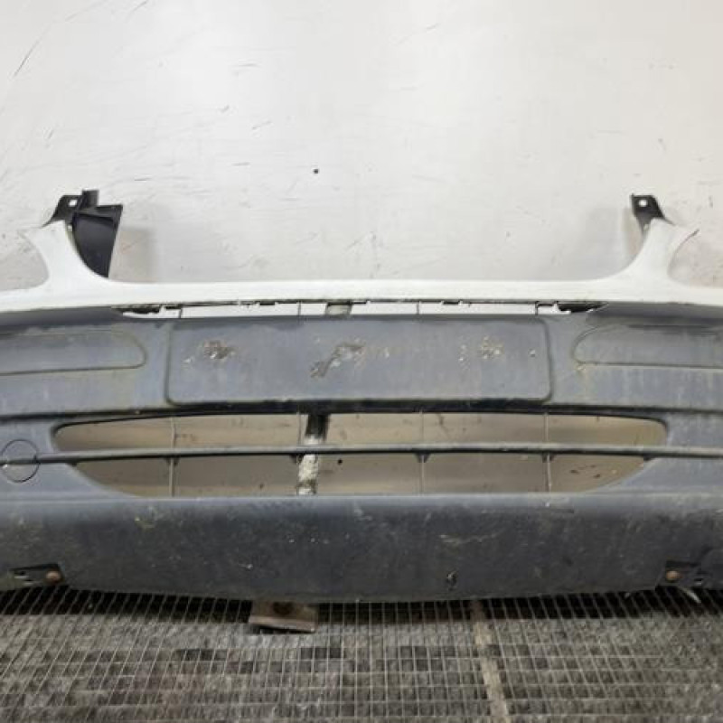 Pare choc avant MERCEDES VITO 639 Photo n°1