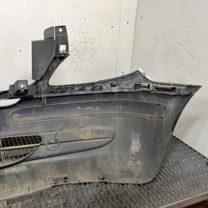 Pare choc avant MERCEDES VITO 639 Photo n°4