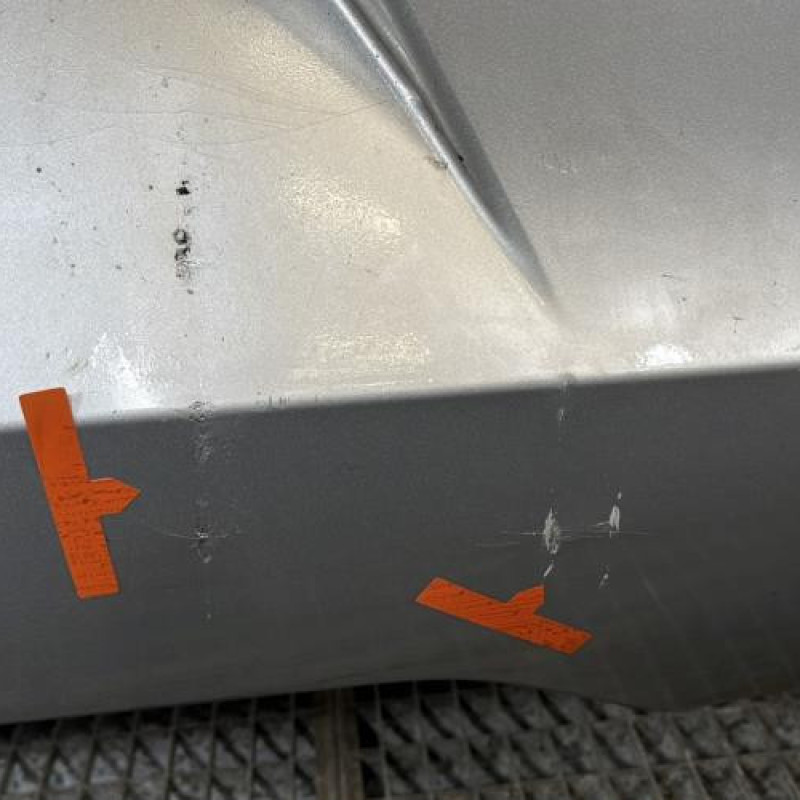 Pare choc arriere RENAULT CLIO 3 Photo n°3