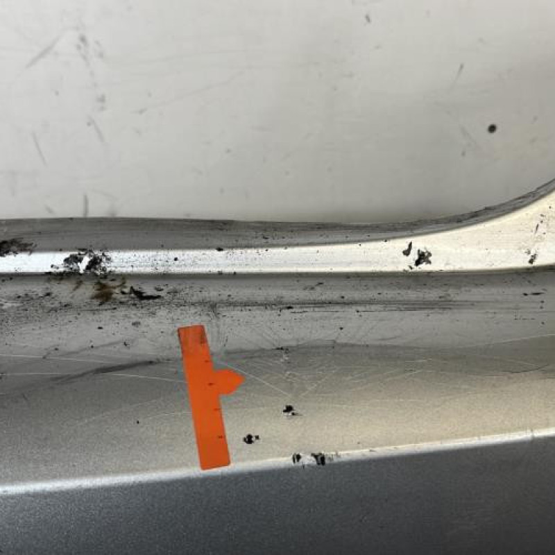 Pare choc arriere RENAULT CLIO 3 Photo n°4