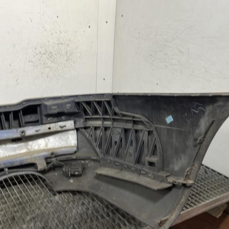 Pare choc arriere AUDI A4 1 Photo n°6