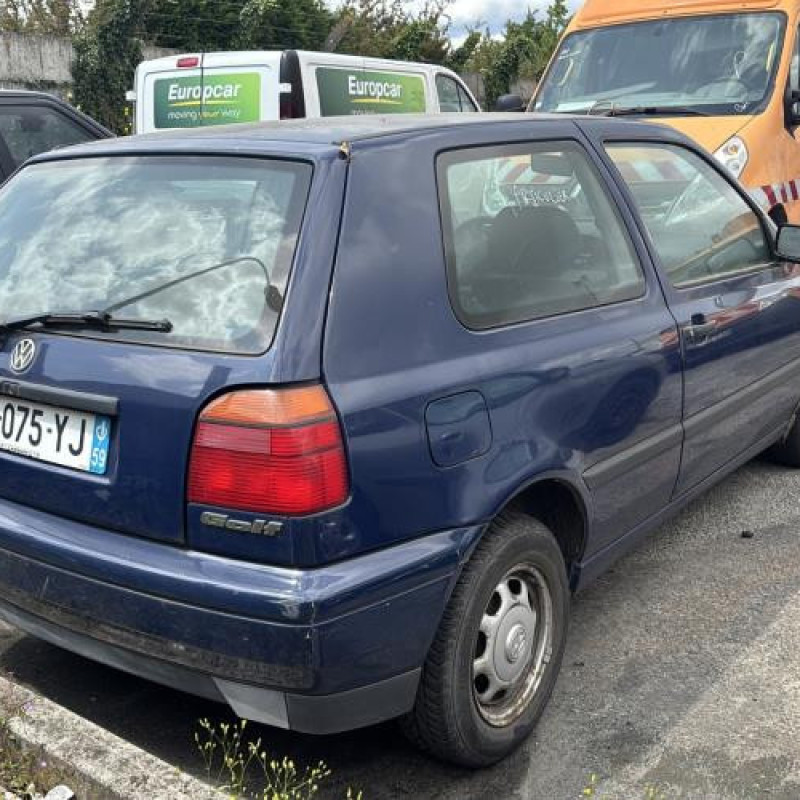 Pare choc avant VOLKSWAGEN GOLF 3 Photo n°10