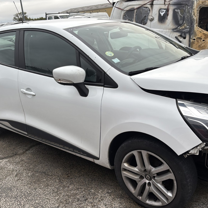 RENAULT CLIO 4 PHASE 2 1.5 DCI - 8V TURBO Photo n°8