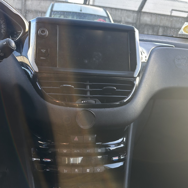 PEUGEOT 208 1 PHASE 1 1.4 HDI - 8V TURBO Photo n°18