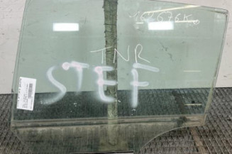 Vitre arriere gauche OPEL ASTRA H Photo n°1