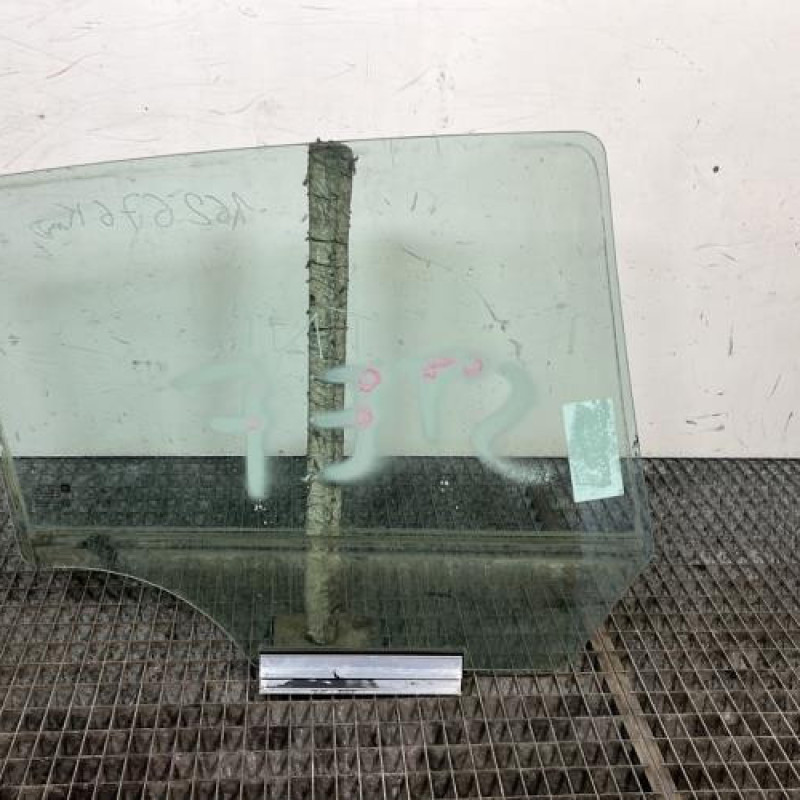 Vitre arriere gauche OPEL ASTRA H Photo n°4