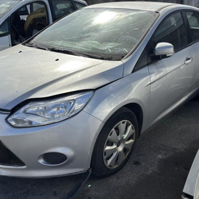 Renfort pare choc arriere (traverse) FORD FOCUS 3 Photo n°8