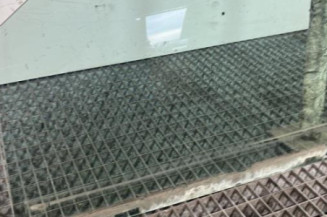 Vitre avant gauche CHRYSLER VOYAGER 4