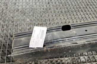 Renfort pare choc arriere (traverse) CHRYSLER VOYAGER 4