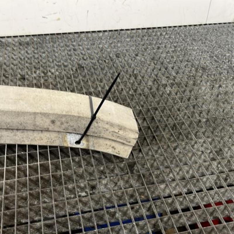 Renfort pare choc arriere (traverse) AUDI A6 3 Photo n°3