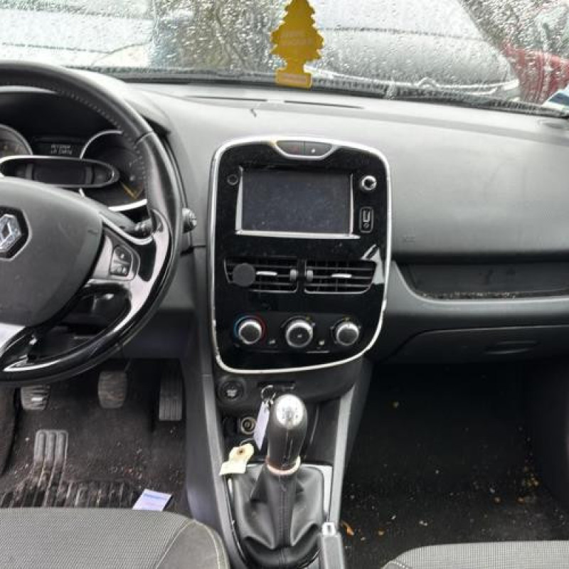 Trappe d'essence RENAULT CLIO 4 Photo n°10