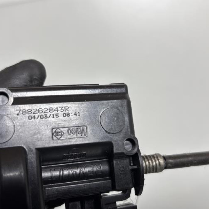 Actionneur verrou trappe d'essence RENAULT CLIO 4 Photo n°4