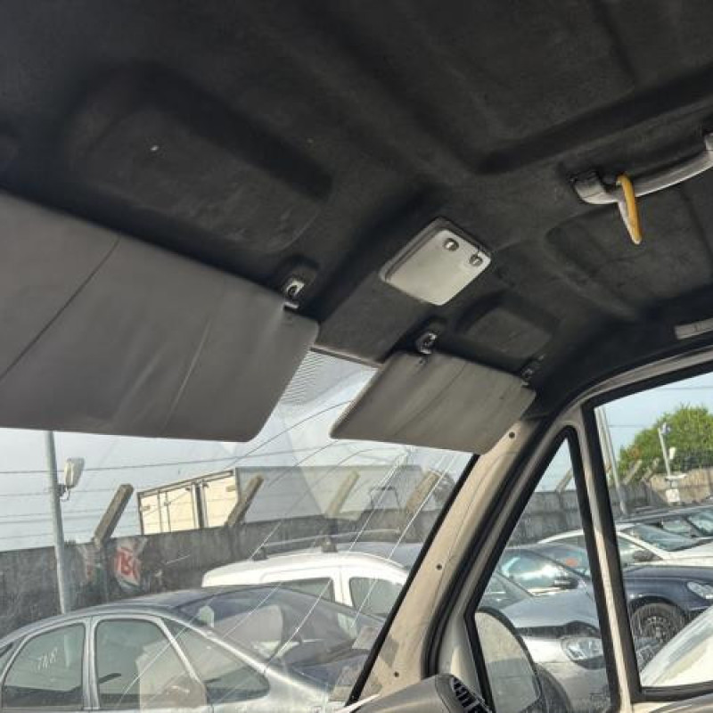 Vitre avant droit PEUGEOT BOXER 2 Photo n°17