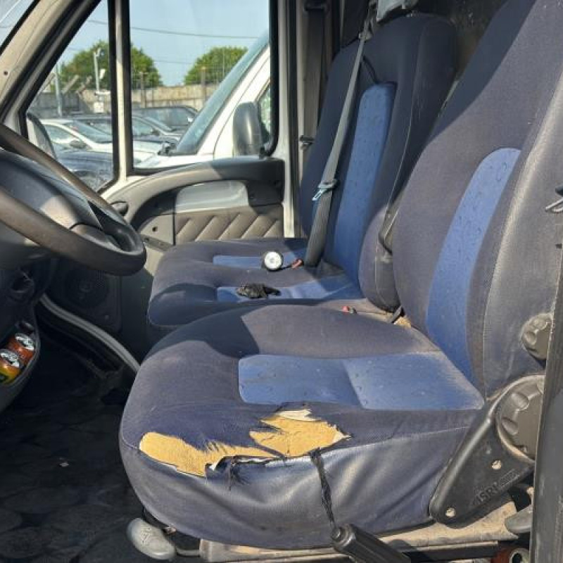 Vitre avant gauche PEUGEOT BOXER 2 Photo n°14