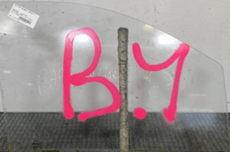 Vitre avant droit MERCEDES VITO 639 Photo n°1