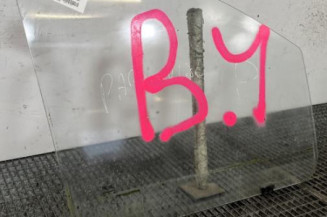 Vitre avant droit MERCEDES VITO 639